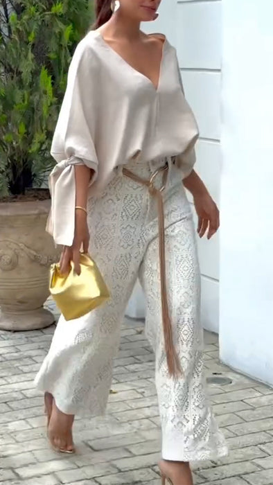 Ladies V-neck Top+ Printed Pants with A Casual Temperament Suit