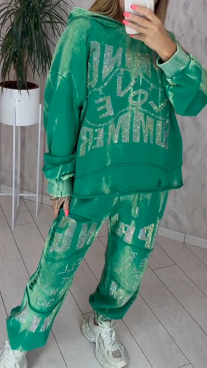 Women Round Neck Hooded and Hot Diamond Printed Sweatshirt + Pants Casual Suit