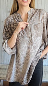 Womens V-neck Printed Sequin Casual Top