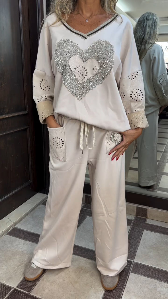 Women V-neck Heart-printed Hollow Casual Suit