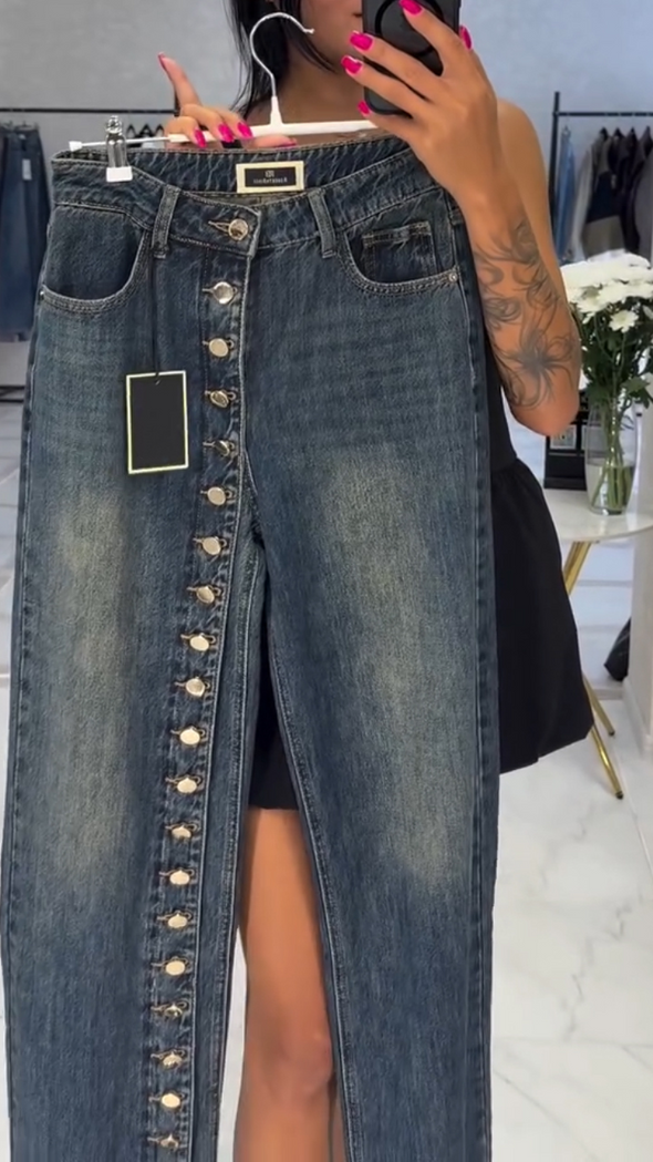 Women Button-down Washed Casual Jeans