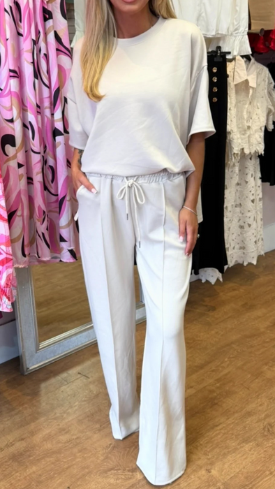 Women Round Neck Solid Color Casual Suit